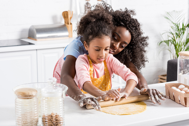 Leia mais sobre o artigo Como envolver os filhos nas atividades de casa?