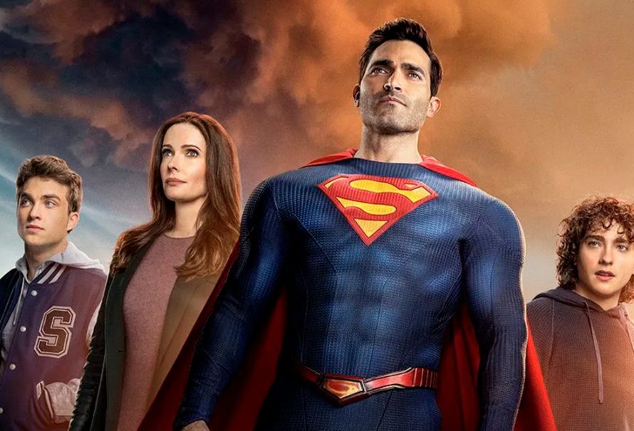 Superman Lois 890x606 1