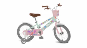 Bicicleta infantil rosa com detalhes florais, freio dianteiro e selim marrom, pronta para passeio e uso diário.